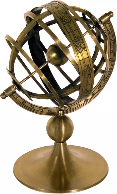 reloj-peque195177o-con-esfera-armilar